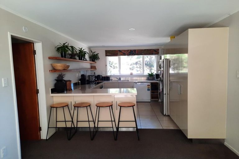 Photo of property in 81 Paetawa Road, Peka Peka, Waikanae, 5391