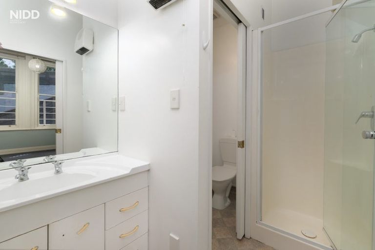 Photo of property in 4/31 Dowling Street, Dunedin Central, Dunedin, 9016