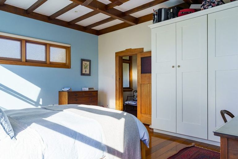 Photo of property in 76 Vigor Brown Street, Napier South, Napier, 4110