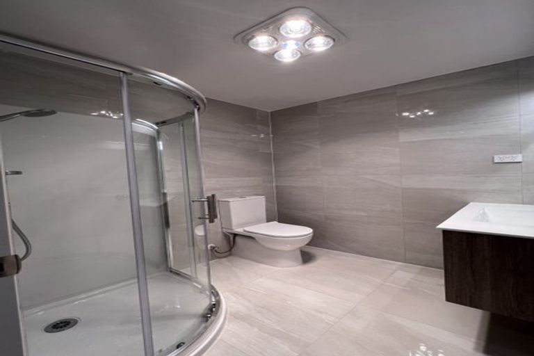 Photo of property in 7 Sheralee Place, Bucklands Beach, Auckland, 2014