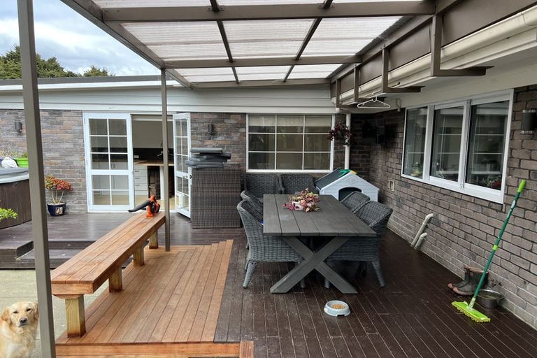 Photo of property in 35 Eugenia Rise, Totara Heights, Auckland, 2105