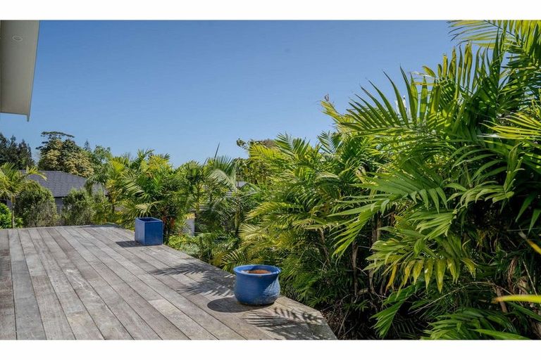 Photo of property in 2 Appletree Lane, Kerikeri, 0230