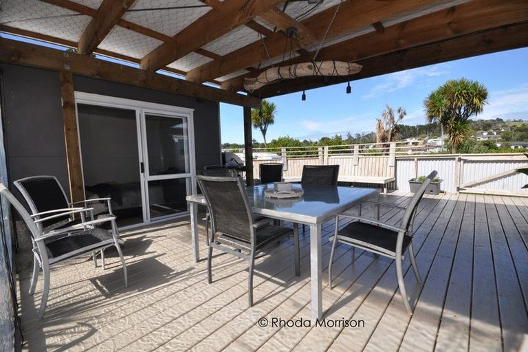 Photo of property in 76 Komiti Road, Tinopai, 0593