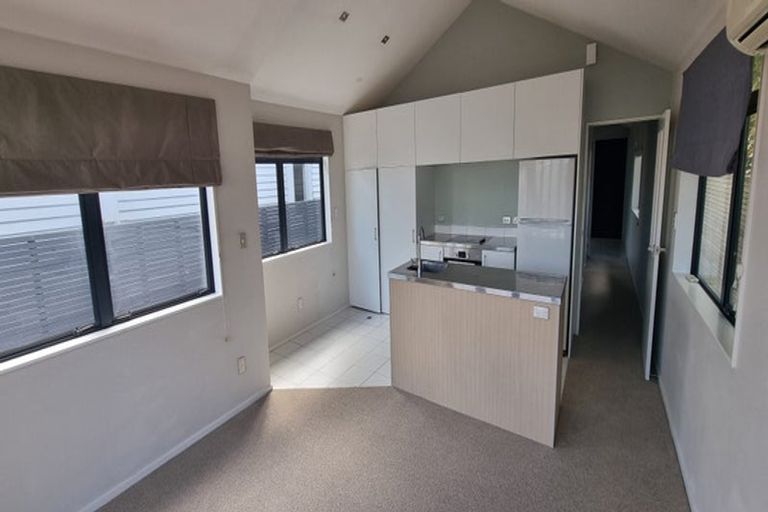 Photo of property in 15a Torridon Road, Miramar, Wellington, 6022