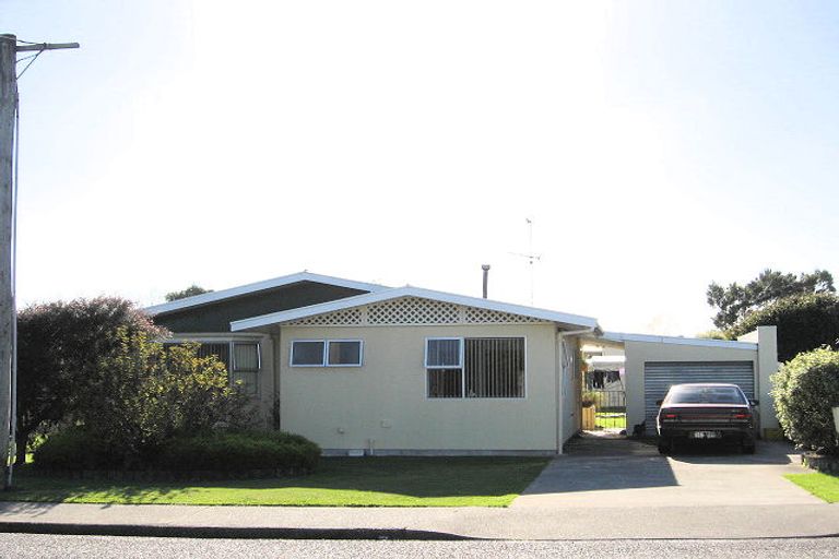 Photo of property in 10 Te Manuao Road, Otaki, 5512
