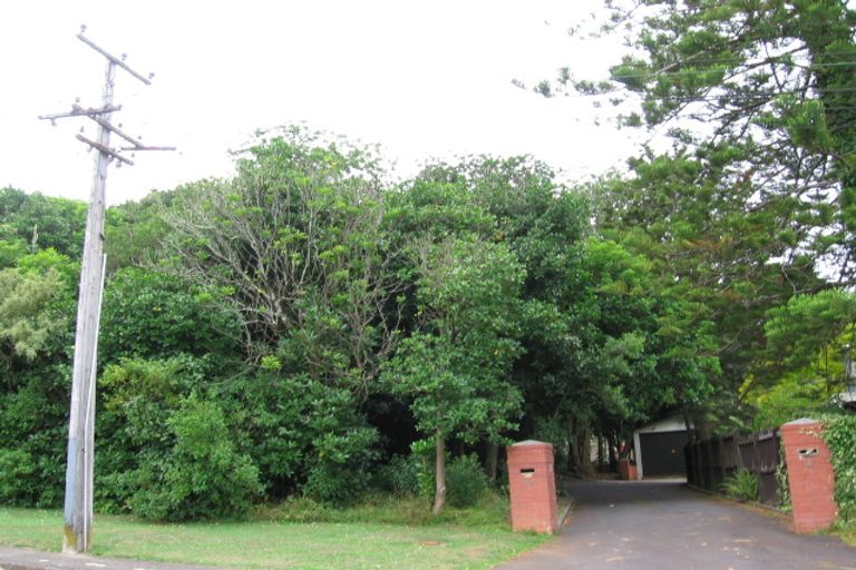 Photo of property in 59 Hillcrest Avenue, Hillcrest, Auckland, 0627