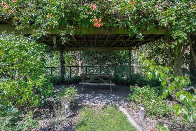 Photo of property in 236 Poraiti Road, Poraiti, Napier, 4182