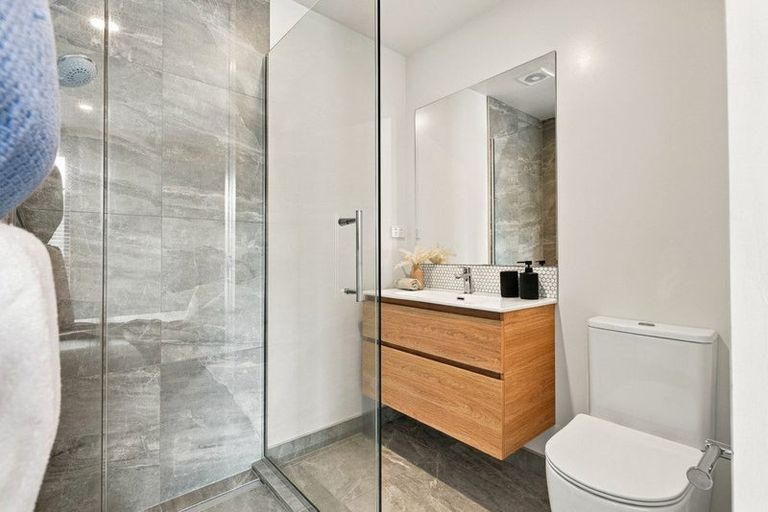 Photo of property in 33a Oxley Avenue, St Albans, Christchurch, 8014