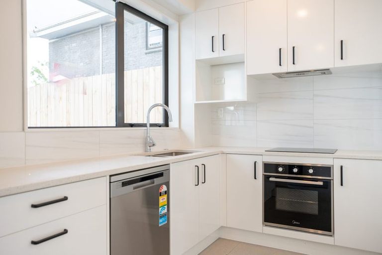 Photo of property in 55a Redwood Drive, Massey, Auckland, 0614