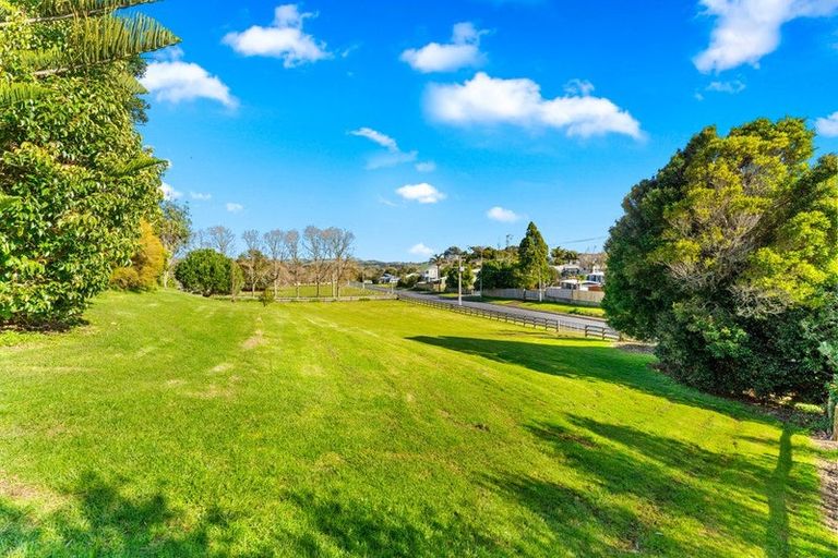 Photo of property in 89 Colombo Road, Waiuku, 2123