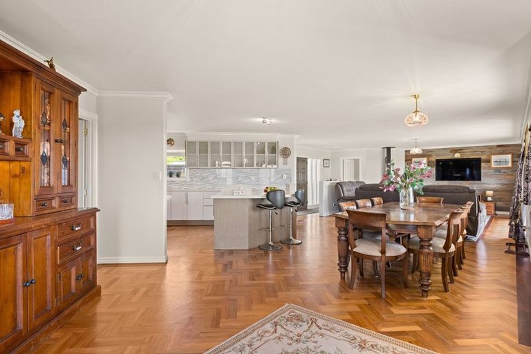 Photo of property in 12 Tobacco Hill, Welcome Bay, Tauranga, 3175