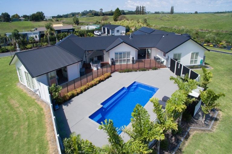 Photo of property in 1662 State Highway 2, Pongakawa, Te Puke, 3186