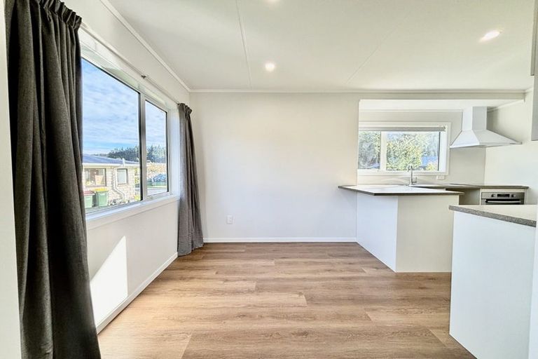 Photo of property in 350 Wellington Road, Wainuiomata, Lower Hutt, 5014