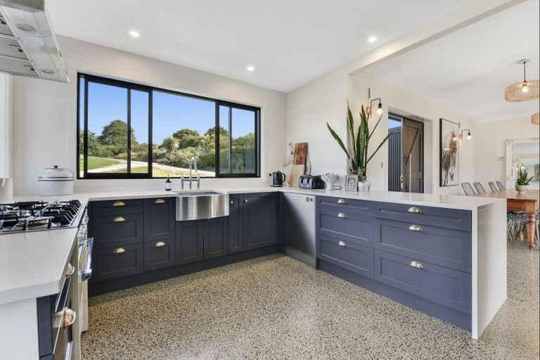 Photo of property in 313 Pukapuka Road, Pohuehue, Warkworth, 0983