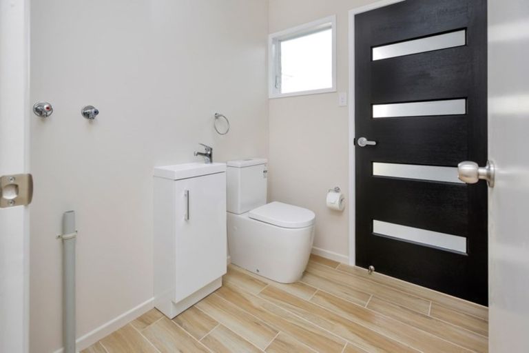 Photo of property in 102 Old Onerahi Road, Onerahi, Whangarei, 0110