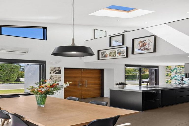 Photo of property in 21 Stonebrook Drive, Wanaka, 9305