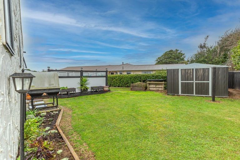 Photo of property in 12 Te Kama Street, Levin, 5510