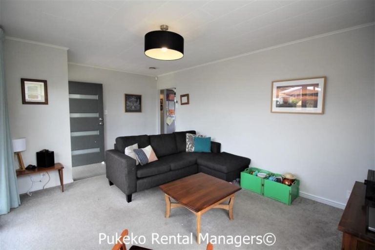 Photo of property in 34 Duggan Avenue, Mangere, Auckland, 2022