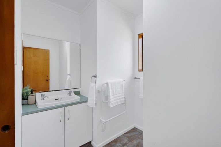 Photo of property in 263a Huatoki Street, Upper Vogeltown, New Plymouth, 4310