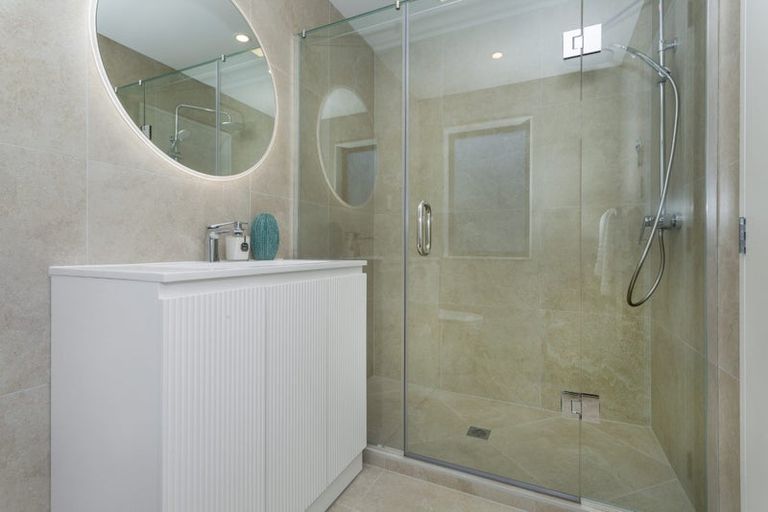 Photo of property in 26 Morton Avenue, Forrest Hill, Auckland, 0620