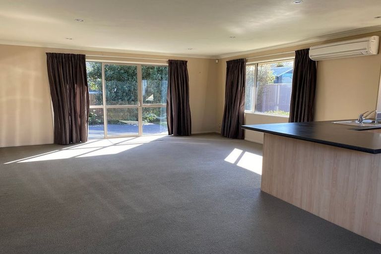 Photo of property in 43b Halswell Junction Road, Halswell, Christchurch, 8025