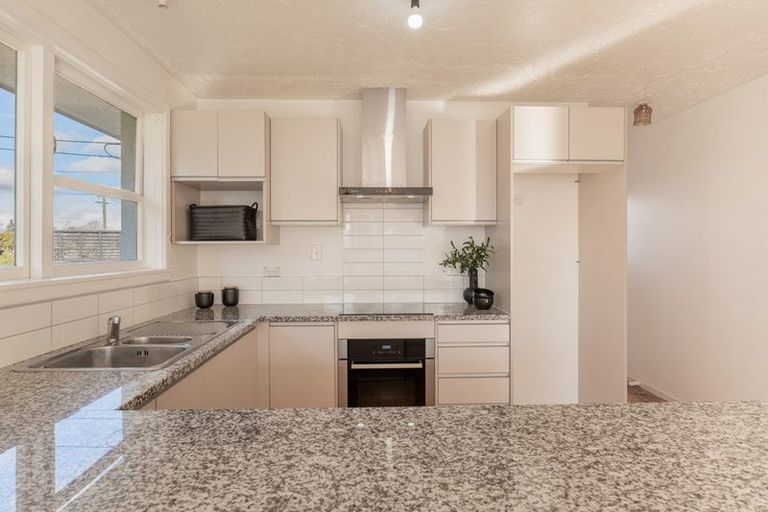 Photo of property in 9 Colina Street, Avonhead, Christchurch, 8042