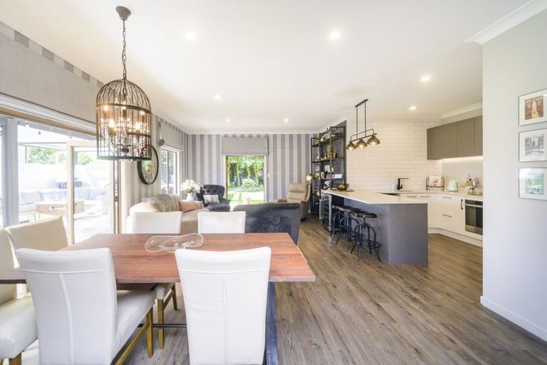 Photo of property in 28a Karina Terrace, Roslyn, Palmerston North, 4414