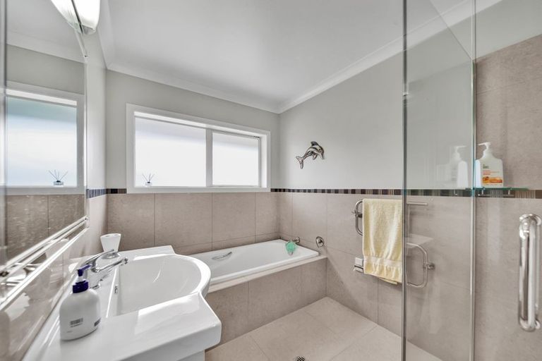 Photo of property in 38 Manawapou Road, Hawera, 4610