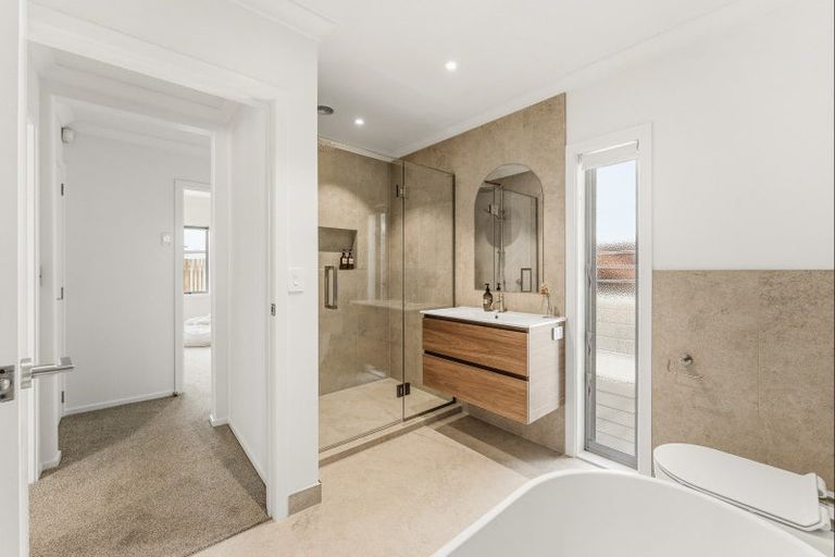 Photo of property in 4a Campbell Road, Mount Maunganui, 3116