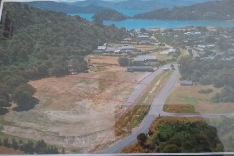 Photo of property in 12 Manuka Drive, Ngakuta Bay, Picton, 7281