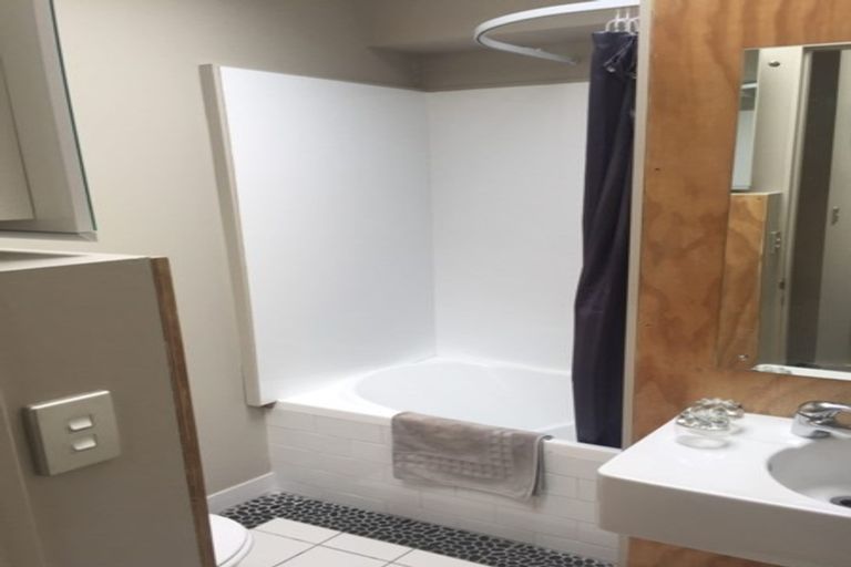 Photo of property in Mondrian Townhouses, 7/24 Hanson Street, Mount Cook, Wellington, 6021