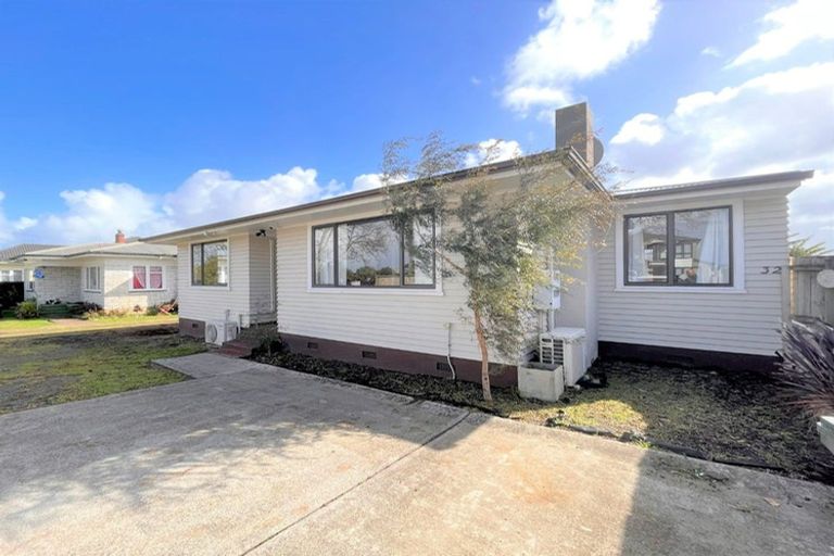 Photo of property in 32 Freyberg Avenue, Papatoetoe, Auckland, 2104