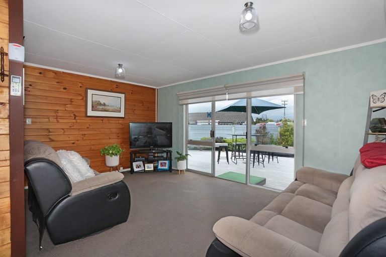 Photo of property in 4 Maple Street, Bunnythorpe, Palmerston North, 4478