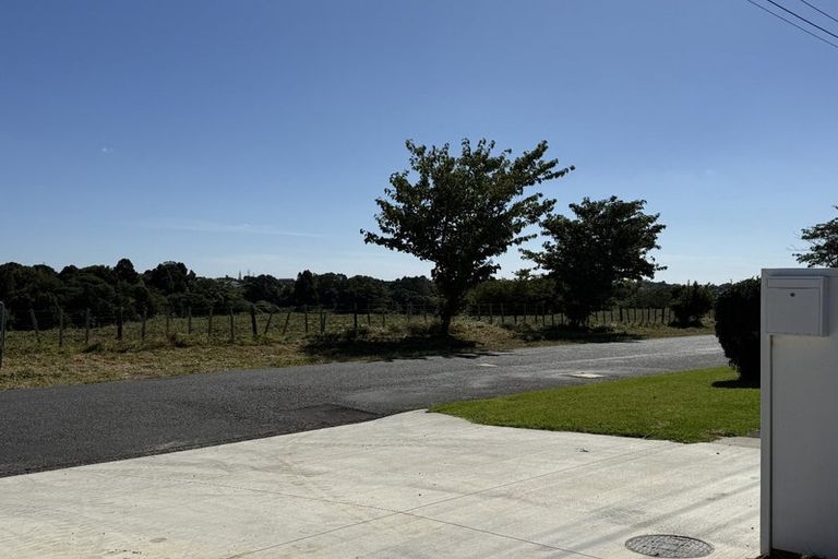 Photo of property in 47 Davies Road, Hurdon, New Plymouth, 4310