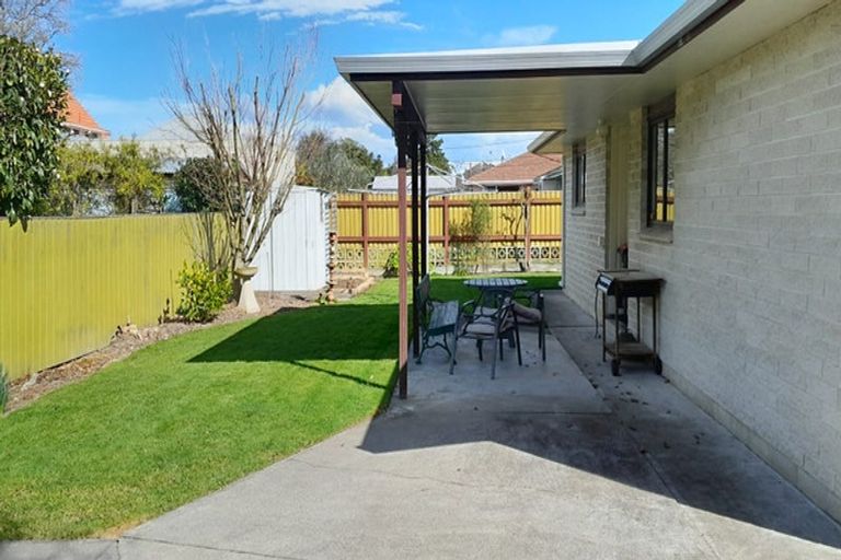 Photo of property in 2/701 Roberts Street, Hastings, 4122