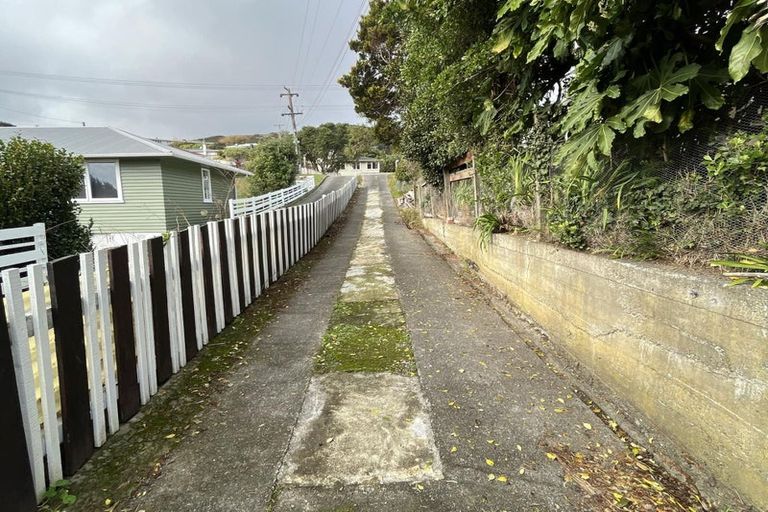 Photo of property in 63 Bell Street, Tawa, Wellington, 5028