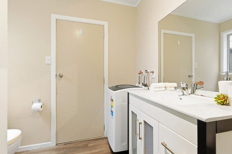 Photo of property in 10 Laurent Place, Kingston, Wellington, 6021