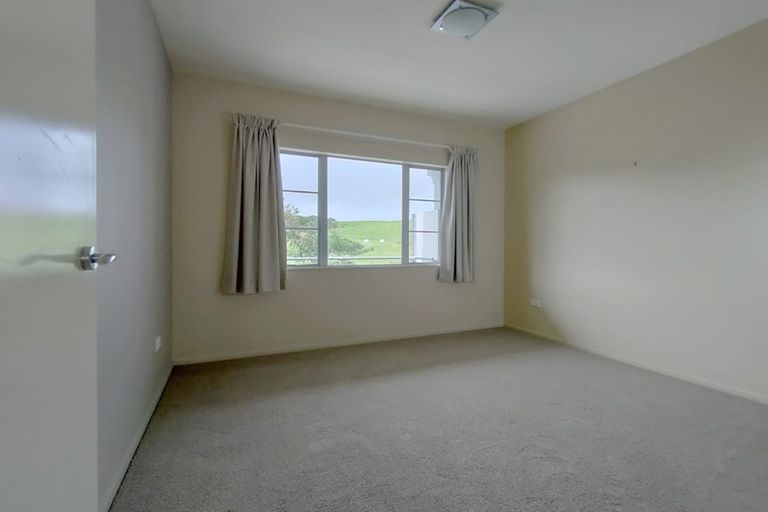 Photo of property in Monterey Apartments, 45/232 Middleton Road, Glenside, Wellington, 6037