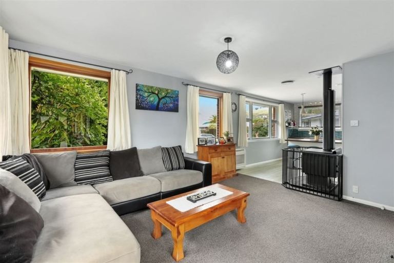 Photo of property in 16 Adams Place, Woolston, Christchurch, 8023