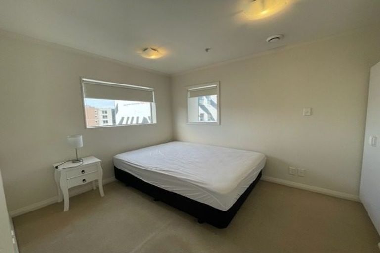 Photo of property in Monvie Apartments, 606/15 Holland Street, Te Aro, Wellington, 6011