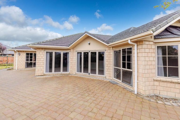 Photo of property in 32 Miers Glade, Rototuna North, Hamilton, 3210