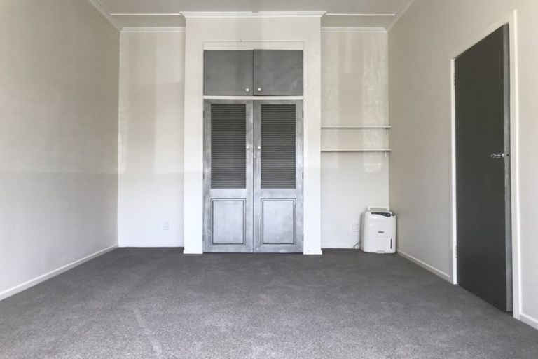 Photo of property in 37 Brougham Street, Mount Victoria, Wellington, 6011