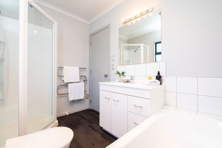 Photo of property in 23a Avondale Road, Taradale, Napier, 4112