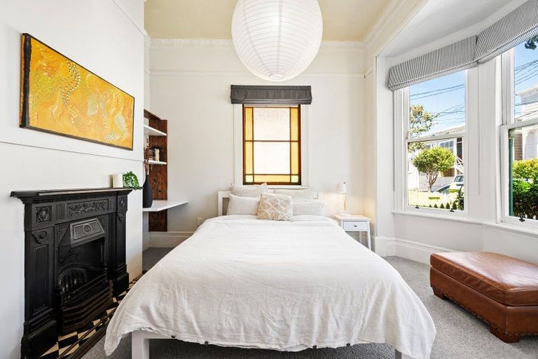 Photo of property in 8 Tainui Terrace, Mount Cook, Wellington, 6021