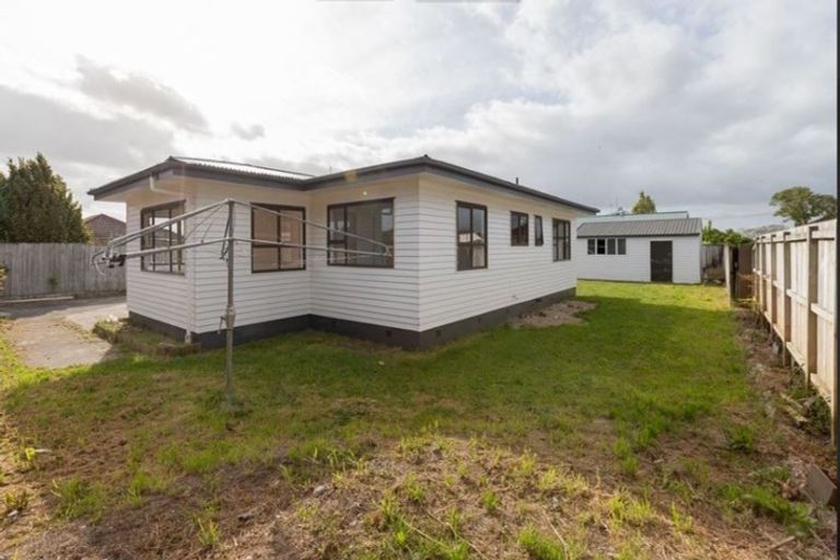 Photo of property in 15 Normandy Avenue, Melville, Hamilton, 3206