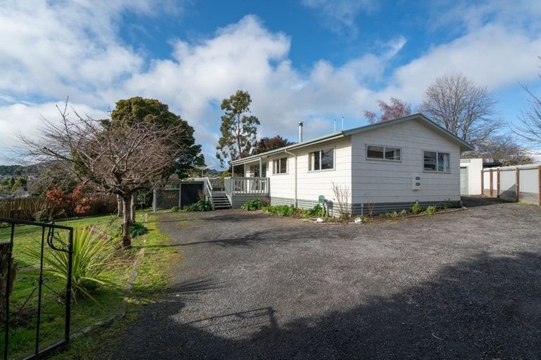 Photo of property in 72 Richmond Avenue, Richmond Heights, Taupo, 3330