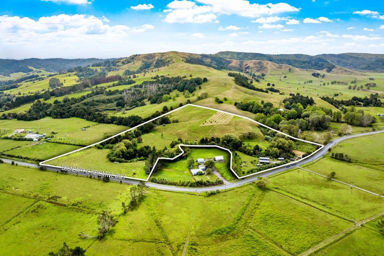 Photo of property in 1425 Whangaripo Valley Road, Whangaripo, Wellsford, 0972