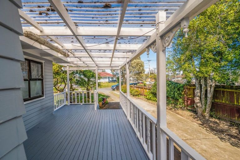 Photo of property in 37 Antrim Crescent, Otara, Auckland, 2023