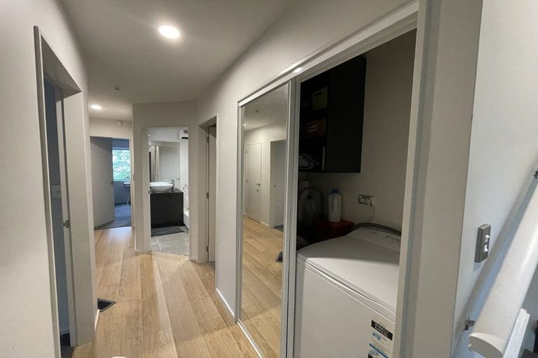 Photo of property in 149 Kelburn Parade, Kelburn, Wellington, 6012