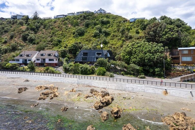 Photo of property in 12 Owhiro Bay Parade, Owhiro Bay, Wellington, 6023
